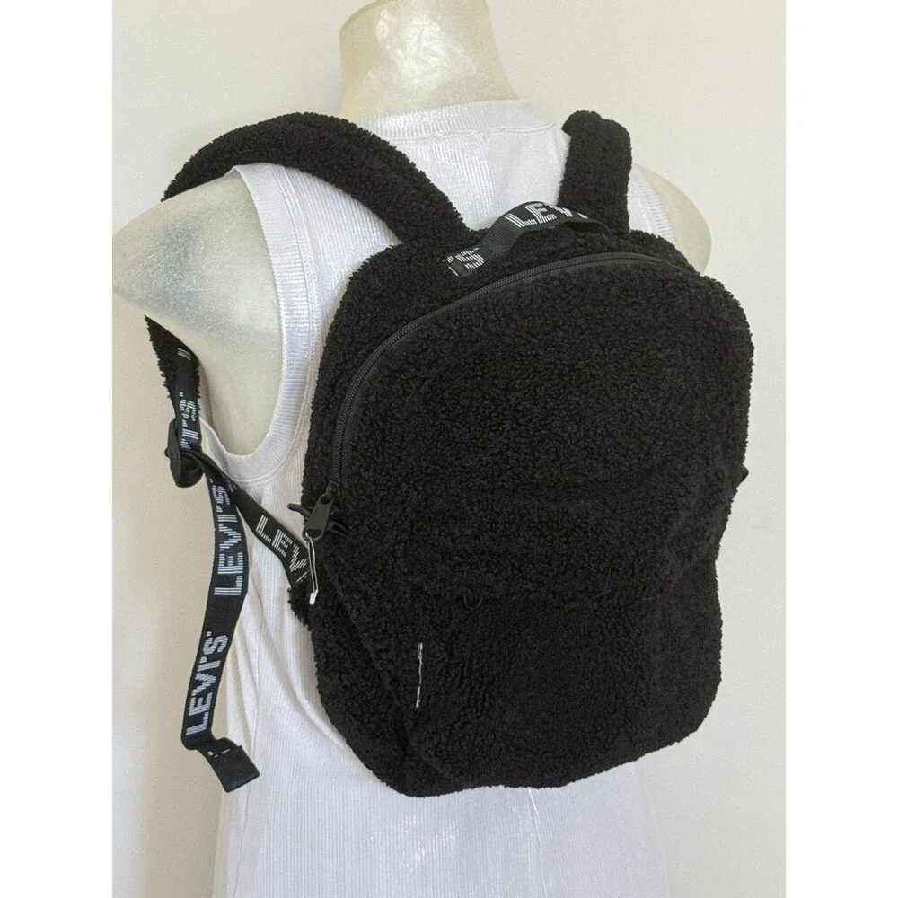 Levi’s Black Sherpa Teddy Fleece Backpack Logo Straps Fuzzy Y2K Bag